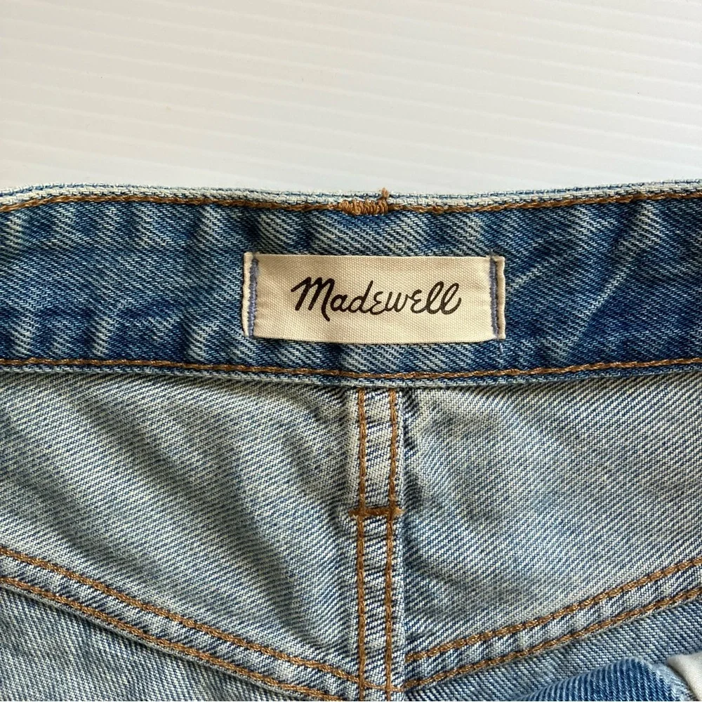 Madewell Mid rise Relaxed Fit Destructed Edition Denim Jean Shorts size 26 - Picture 6 of 8
